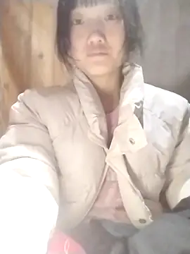 Snapshot of lytamye chatting on February 25, 12:24 pm lytamye online show from February 25, 12:24 pm