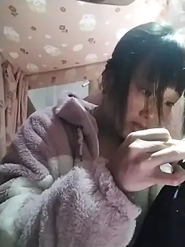 Snapshot of lytamye chatting on March 16, 1:27 pm lytamye online show from March 16, 1:27 pm