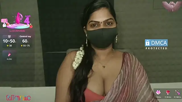 Snapshot of sameeksha_9 chatting on August 8, 3:41 am sameeksha 9 online show from August 8, 3:41 am