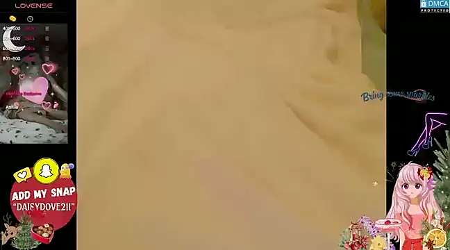 Snapshot of Blondecandie chatting on January 22, 7:24 pm Blondecandie online show from January 22, 7:24 pm