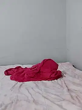 Sweet-diamondxxx online show from December 16, 5:33 pm