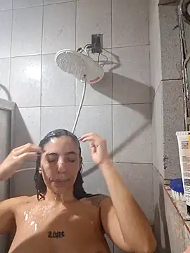 Snapshot of Sweet-diamondxxx chatting on May 20, 10:38 pm Sweet-diamondxxx online show from May 20, 10:38 pm