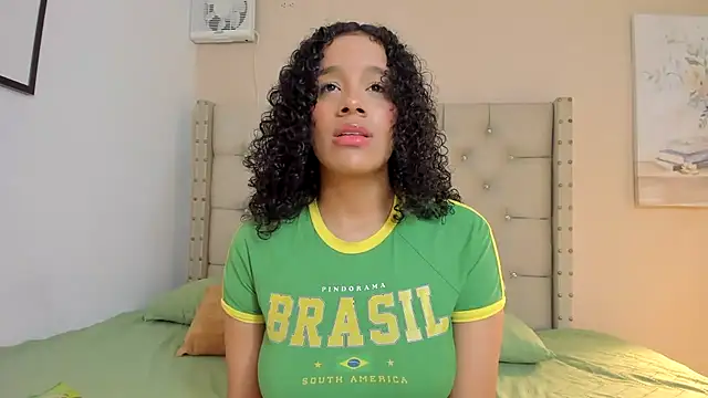 vanesasexyhot21 online show from April 9, 2:22 am