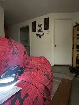 kikiwonderbar online show from February 5, 2:05 am