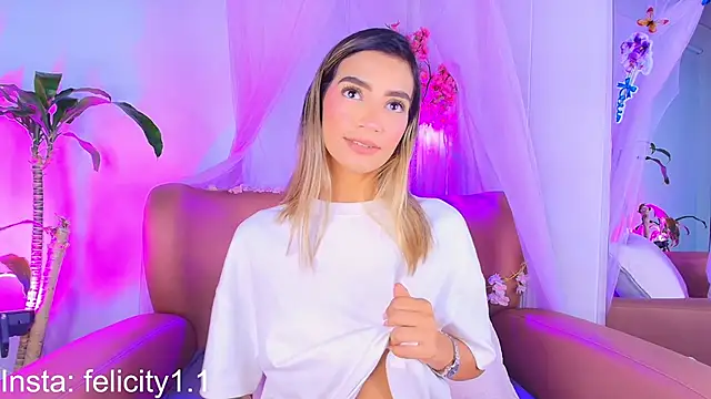 Snapshot of _Felicity_1 chatting on June 30, 12:39 pm Felicity 1 online show from June 30, 12:39 pm