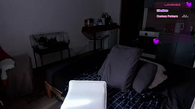 Natural pussy online show from April 21, 7:47 am