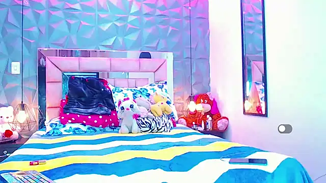 Snapshot of Doll_IvannaTs chatting on January 27, 2:31 am Doll IvannaTs online show from January 27, 2:31 am