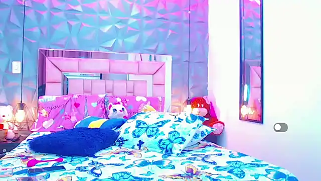 Snapshot of Doll_IvannaTs chatting on March 20, 5:02 am Doll IvannaTs online show from March 20, 5:02 am