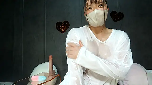 Snapshot of sara__xx__love chatting on March 29, 1:33 pm sara xx love online show from March 29, 1:33 pm