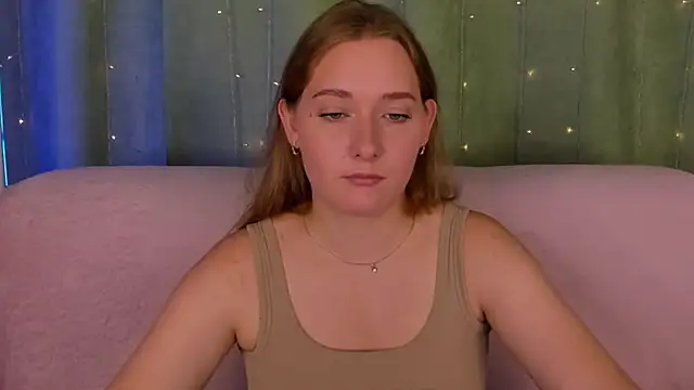 Snapshot of AlinaVice chatting on July 21, 1:19 am AlinaVice online show from July 21, 1:19 am