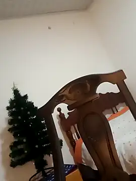 Snapshot of Lanna_hott_ chatting on December 20, 10:11 pm Lanna hott  online show from December 20, 10:11 pm