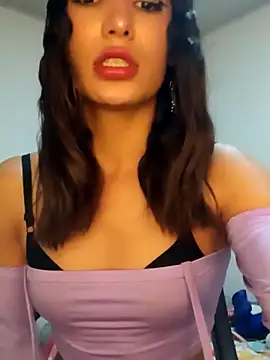 Snapshot of Lanna_hott_ chatting on January 7, 3:23 pm Lanna hott  online show from January 7, 3:23 pm