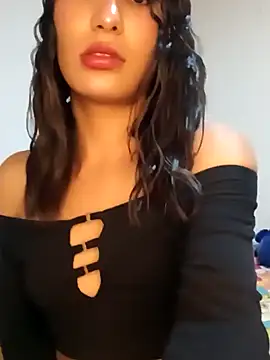 Snapshot of Lanna_hott_ chatting on January 17, 6:23 pm Lanna hott  online show from January 17, 6:23 pm