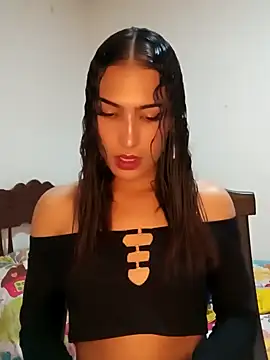 Snapshot of Lanna_hott_ chatting on January 21, 1:32 pm Lanna hott  online show from January 21, 1:32 pm