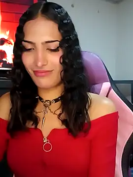 Snapshot of Lanna_hott_ chatting on September 30, 10:48 pm Lanna hott  online show from September 30, 10:48 pm