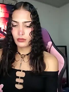 Snapshot of Lanna_hott_ chatting on October 4, 11:14 pm Lanna hott  online show from October 4, 11:14 pm