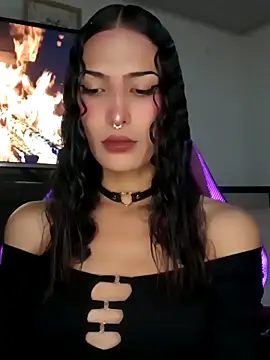 Snapshot of Lanna_hott_ chatting on October 10, 7:24 pm Lanna hott  online show from October 10, 7:24 pm