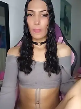 Snapshot of Lanna_hott_ chatting on May 16, 8:18 pm Lanna hott online show from May 16, 8:18 pm
