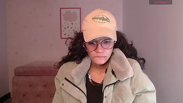 Snapshot of Tyna_ch chatting on July 13, 12:52 pm Tyna ch online show from July 13, 12:52 pm