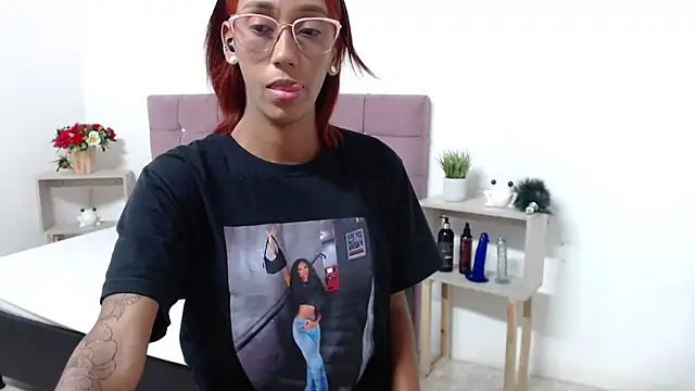 ZashaRomero online show from February 11, 5:40 pm