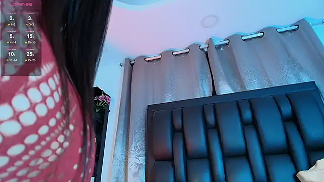 Snapshot of SaraRoy_ chatting on May 13, 10:27 pm SaraRoy online show from May 13, 10:27 pm