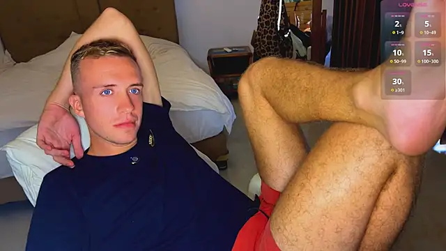 Snapshot of tommy_cumfinger chatting on May 8, 1:00 am tommy cumfinger online show from May 8, 1:00 am