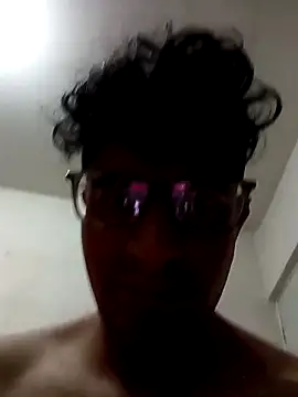 Snapshot of ale3J4a chatting on February 22, 6:35 am ale3J4a online show from February 22, 6:35 am