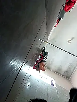 Snapshot of ale3J4a chatting on February 27, 9:48 pm ale3J4a online show from February 27, 9:48 pm