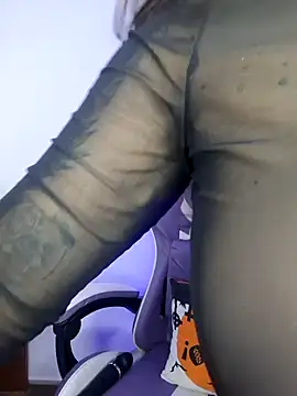 Aria Bennett21 online show from February 14, 7:27 am