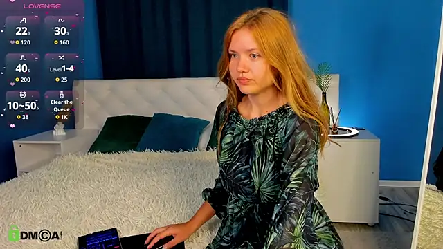 Snapshot of Eva__Lewis chatting on September 29, 12:05 am Eva Lewis online show from September 29, 12:05 am