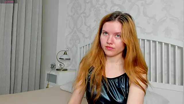 Snapshot of Eva__Lewis chatting on May 26, 5:03 am Eva Lewis online show from May 26, 5:03 am