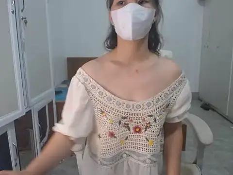 Snapshot of Susu204 chatting on February 2, 2:24 pm Susu204 online show from February 2, 2:24 pm