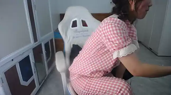 Snapshot of Susu204 chatting on March 16, 4:09 am Susu204 online show from March 16, 4:09 am