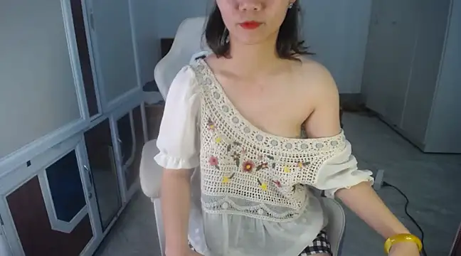 Snapshot of Susu204 chatting on March 19, 1:18 pm Susu204 online show from March 19, 1:18 pm