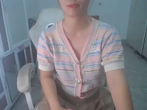 Snapshot of Susu204 chatting on September 17, 1:24 pm Susu204 online show from September 17, 1:24 pm