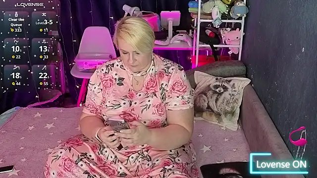 CuteHanna online show from February 14, 8:49 pm