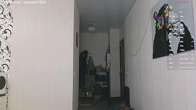 Snapshot of Yassyaaa chatting on January 9, 4:37 am Yassyaaa online show from January 9, 4:37 am