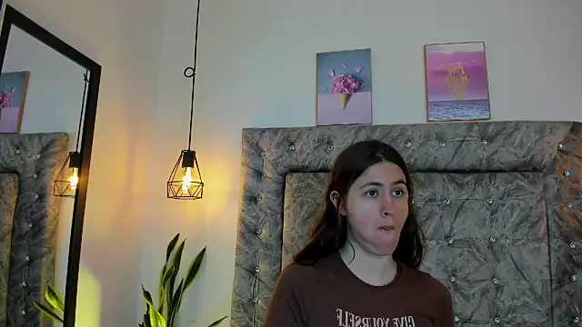 Snapshot of sweet_abby1 chatting on March 11, 12:06 pm sweet abby1 online show from March 11, 12:06 pm