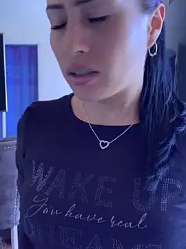 Snapshot of Sara_luna_ chatting on January 18, 7:04 pm Sara luna  online show from January 18, 7:04 pm