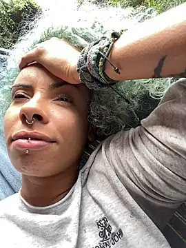 Snapshot of sammoura01 chatting on September 26, 3:27 pm sammoura01 online show from September 26, 3:27 pm