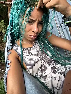 Snapshot of sammoura01 chatting on October 27, 4:11 pm sammoura01 online show from October 27, 4:11 pm