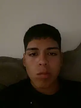 Snapshot of Edu_zzs2 chatting on October 29, 1:19 am Edu zzs2 online show from October 29, 1:19 am