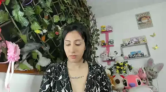 LunaDeCristall online show from February 2, 9:08 am