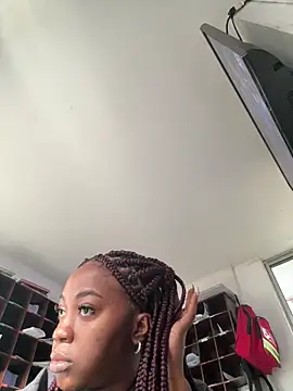 Snapshot of CiaraEbony chatting on June 29, 12:27 pm CiaraEbony online show from June 29, 12:27 pm