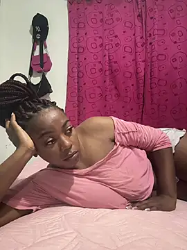 Snapshot of CiaraEbony chatting on July 3, 11:49 am CiaraEbony online show from July 3, 11:49 am