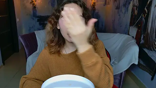 JasmineMilko online show from March 26, 5:13 am