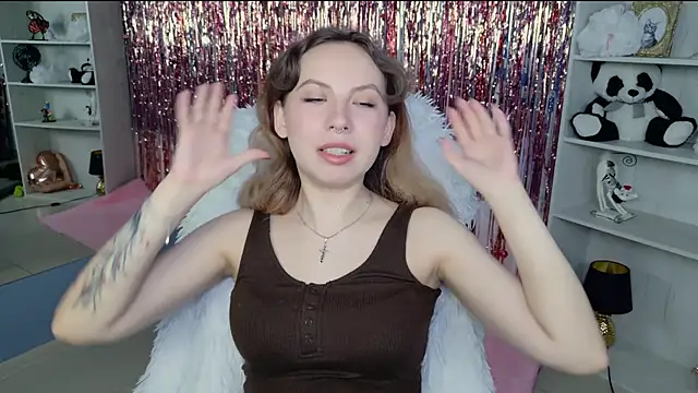 JasmineMilko online show from April 18, 5:11 am