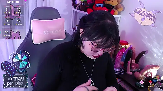 LiloMoon69 online show from January 17, 12:10 pm