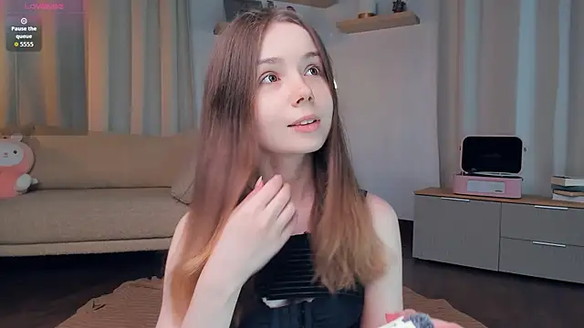 Snapshot of DominikaElis chatting on April 24, 7:49 pm DominikaElis online show from April 24, 7:49 pm