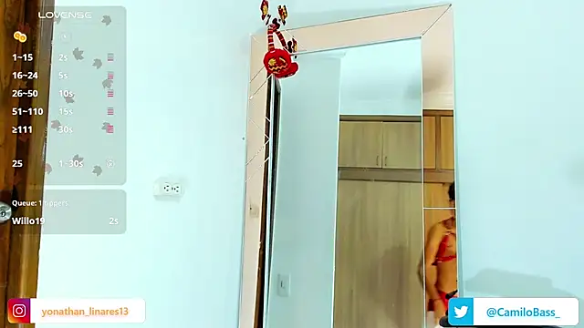 Snapshot of _CamiloBass chatting on January 18, 12:35 am  CamiloBass online show from January 18, 12:35 am